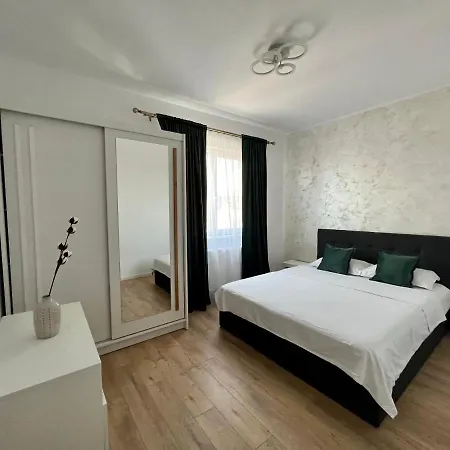 Central Riverfront Apartment Bucharest